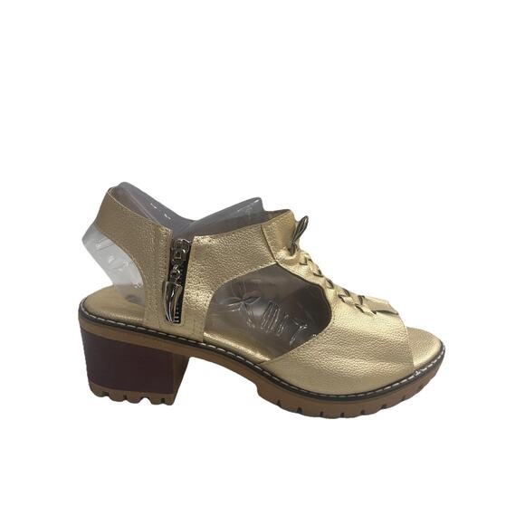 Chic Sandals Gold Chucky Sole Heels Zip Comfy Shoes Sling Back Woman's Sz 8.5 - Picture 2 of 12